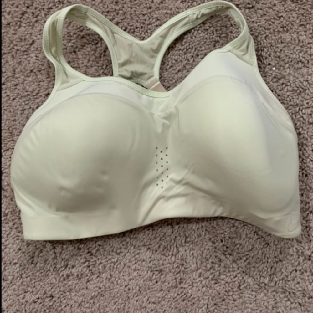 Nike sport bra, Green, size small (D-E)